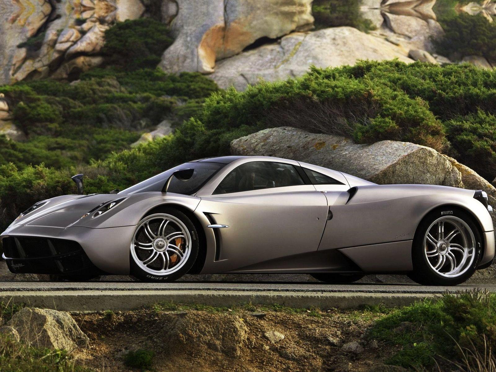 1600x1200 Download the Pagani Huayra Wallpaper, Pagani Huayra iPhone Wallpaper