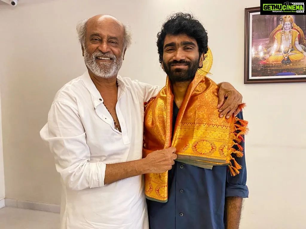 1024x768 Actor Pradeep Ranganathan HD Instagram Photo and Wallpaper December 2022