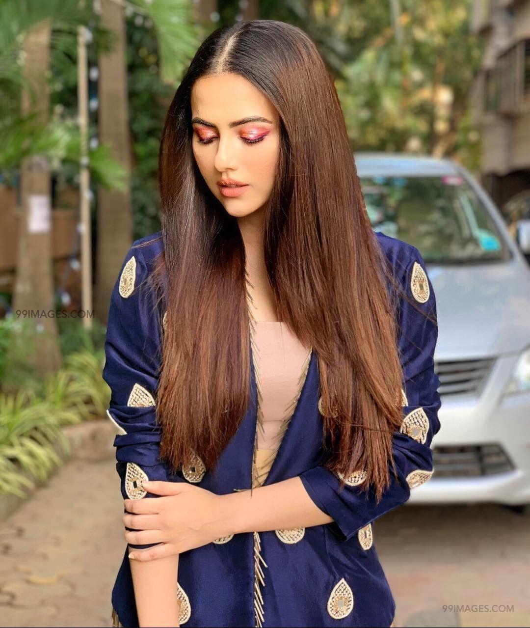 1080x1279 Sana Khan Latest Hot HD Photo & Mobile Wallpaper 1080p