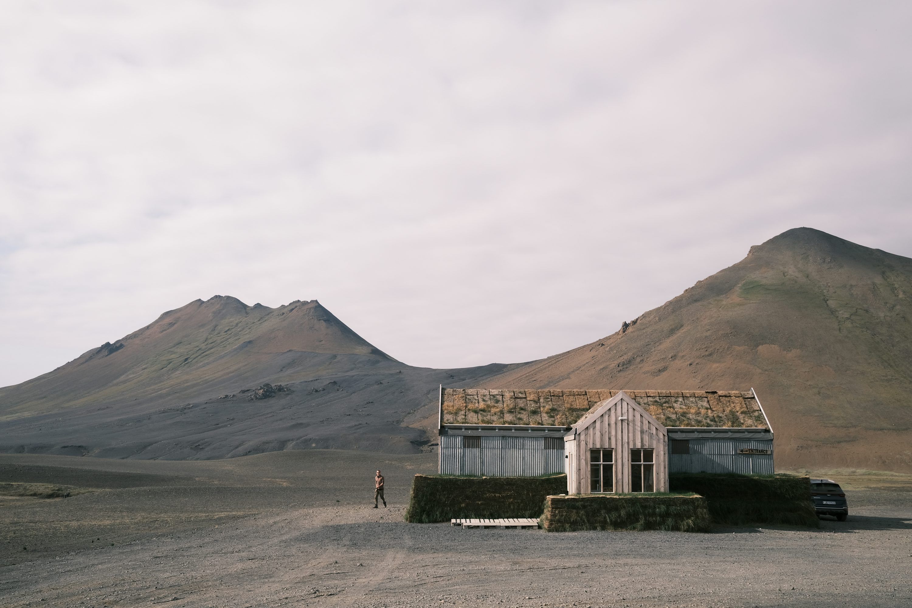 3000x2000 Middle Of Nowhere Picture. Download Free Image