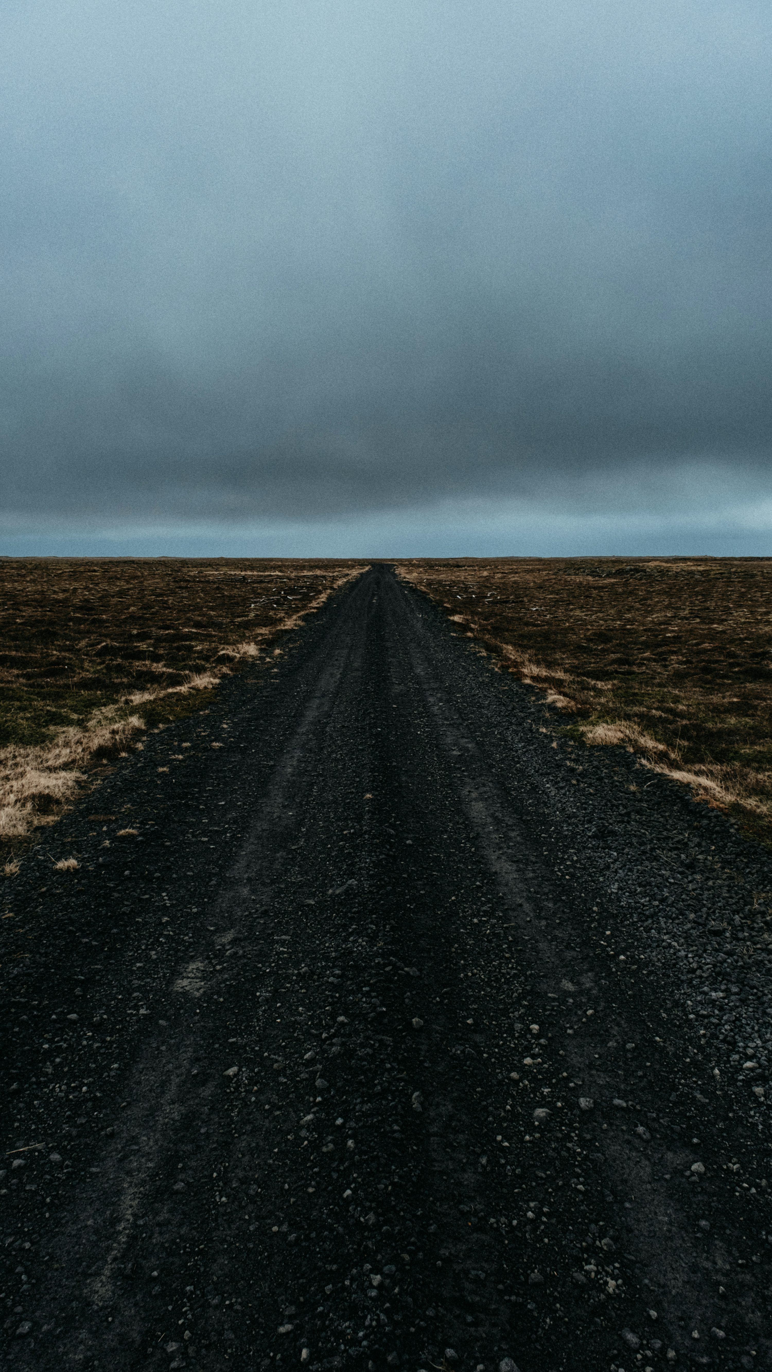 3000x5330 A lonely road in the middle of nowhere photo