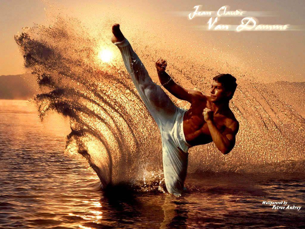 1024x768 Jean Claude Van Damme HD Background