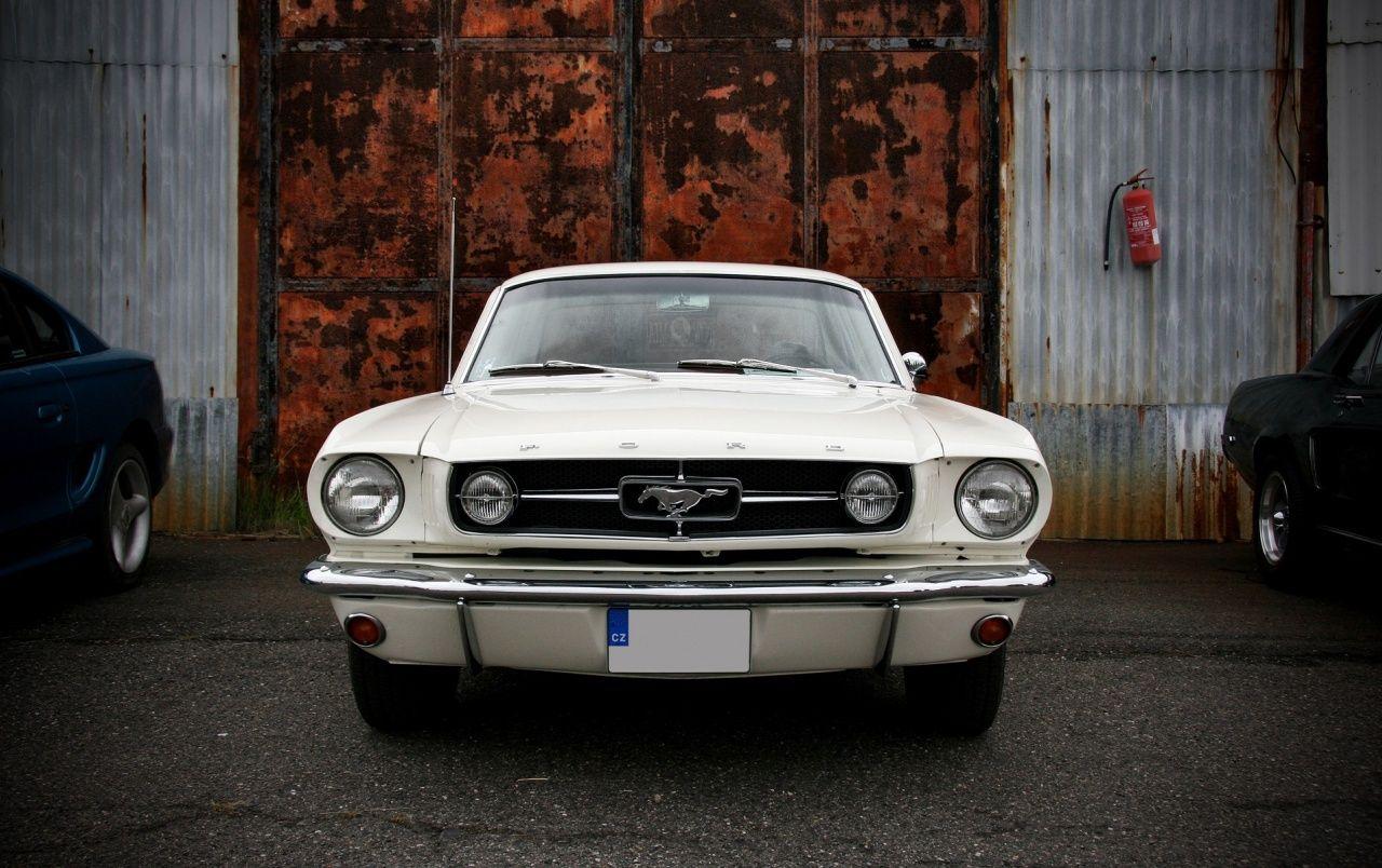 1280x804 White Vintage Ford Mustang Front wallpaper. White Vintage Ford