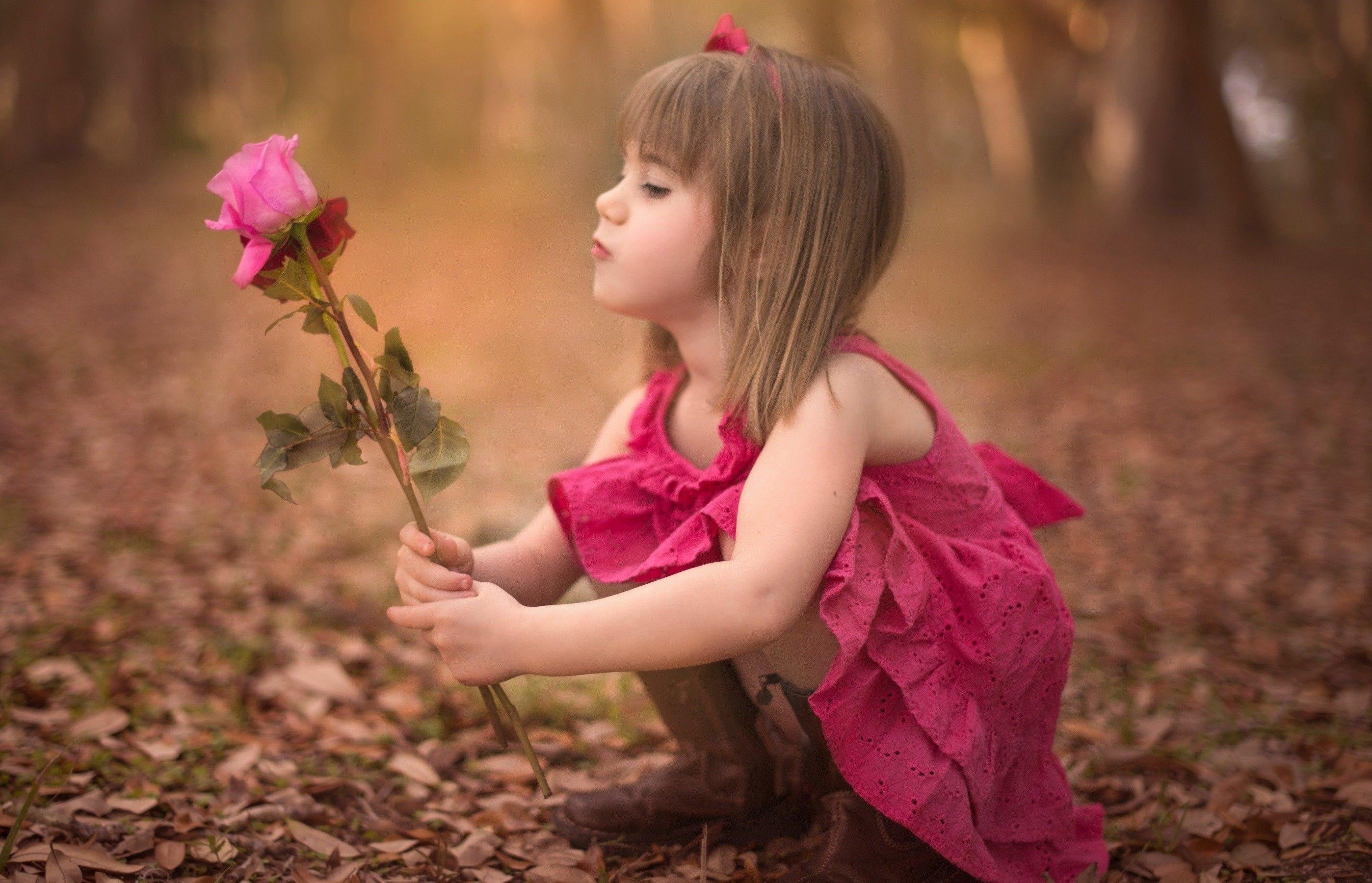 Small Girl Wallpapers - Top Free Small Girl Backgrounds - WallpaperAccess