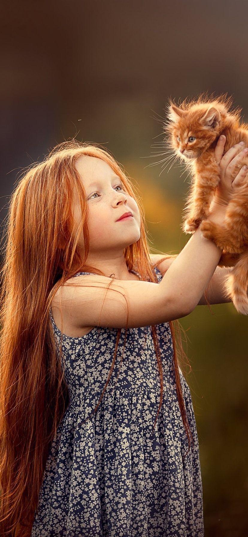 828x1792 Cute Girl With Kitten