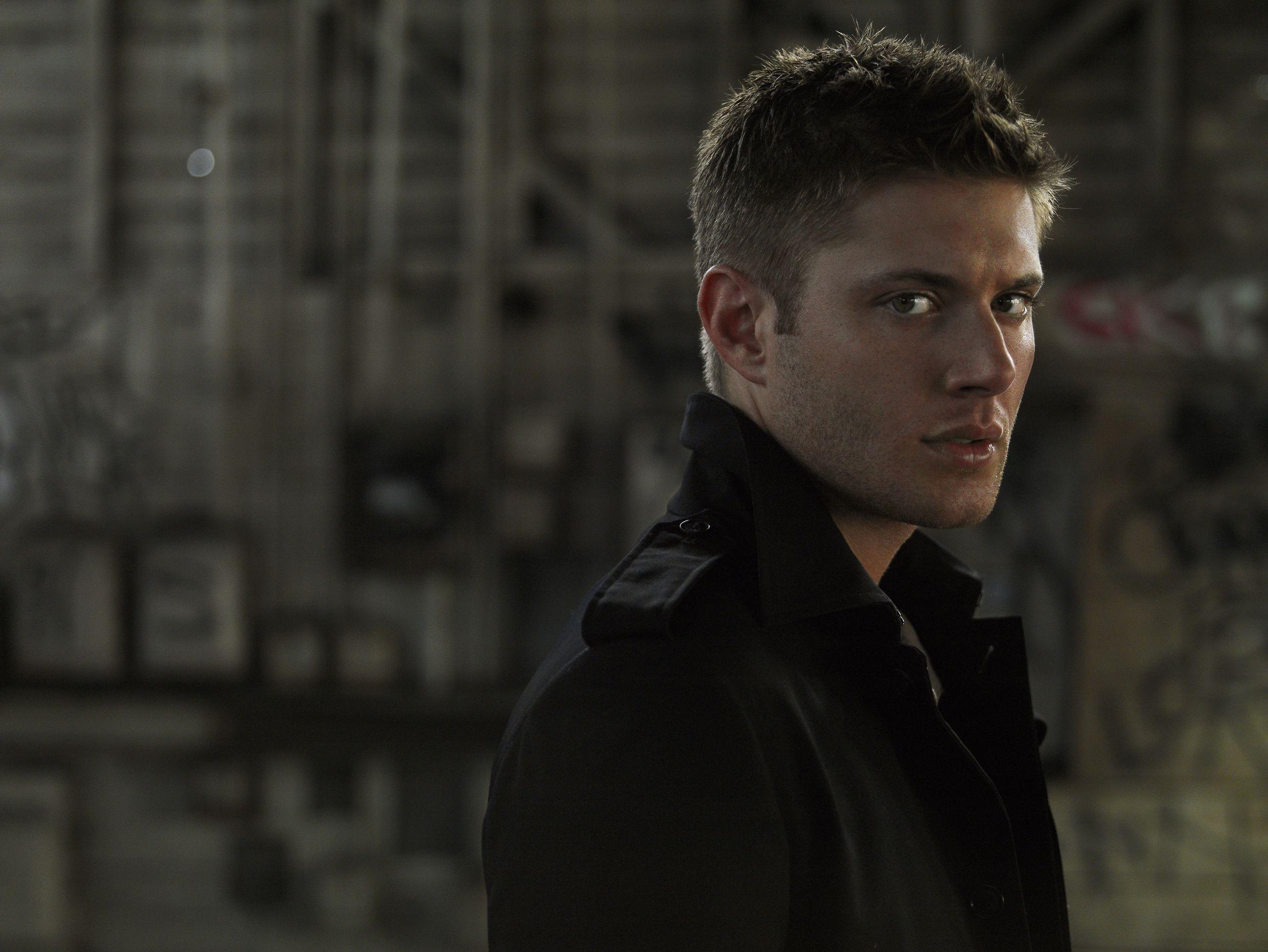 2592x1946 Dean Winchester Wallpaper