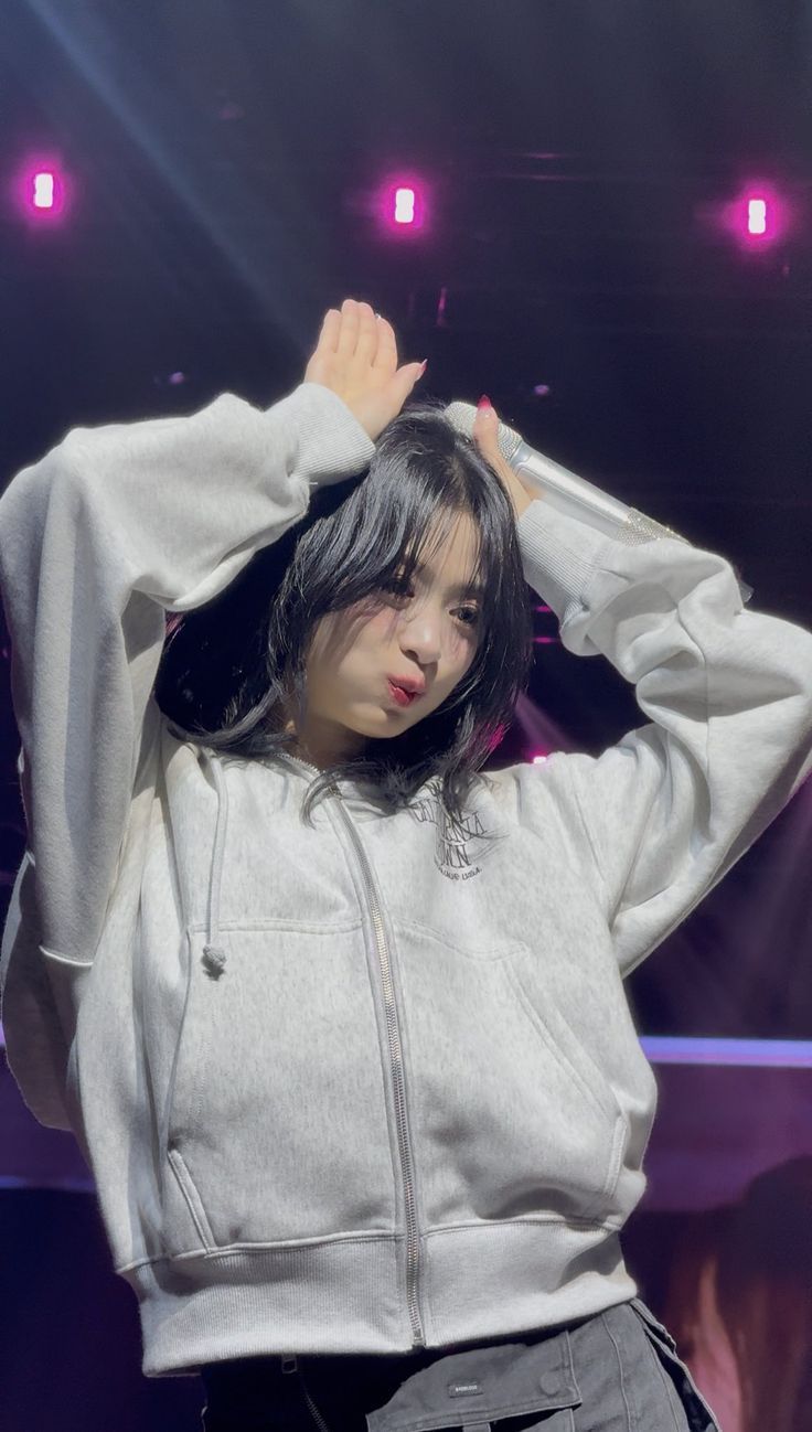 736x1298 Ahyeon Wallpaper Free Download. High Quality Idol Photo Collection