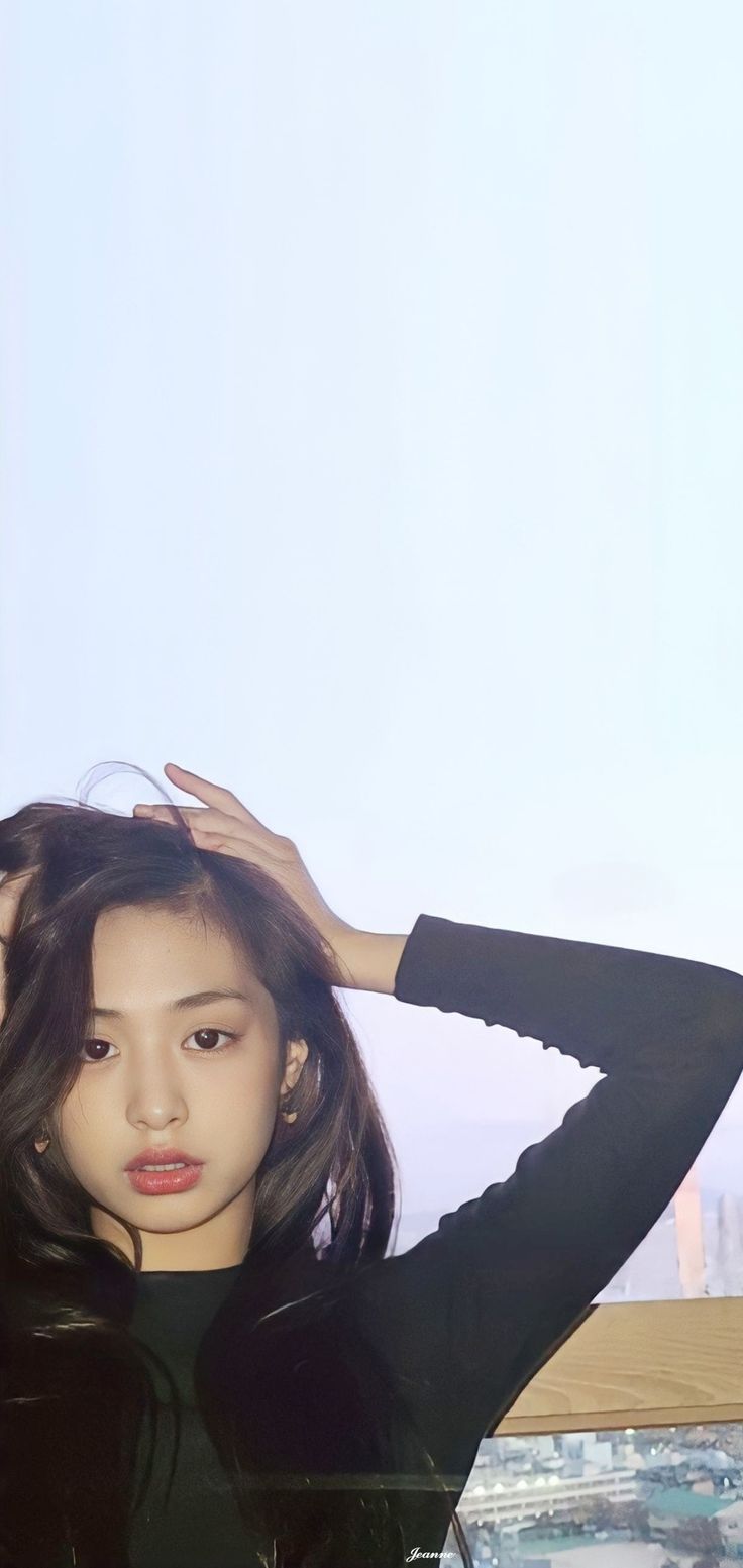 736x1553 Ahyeon Wallpaper