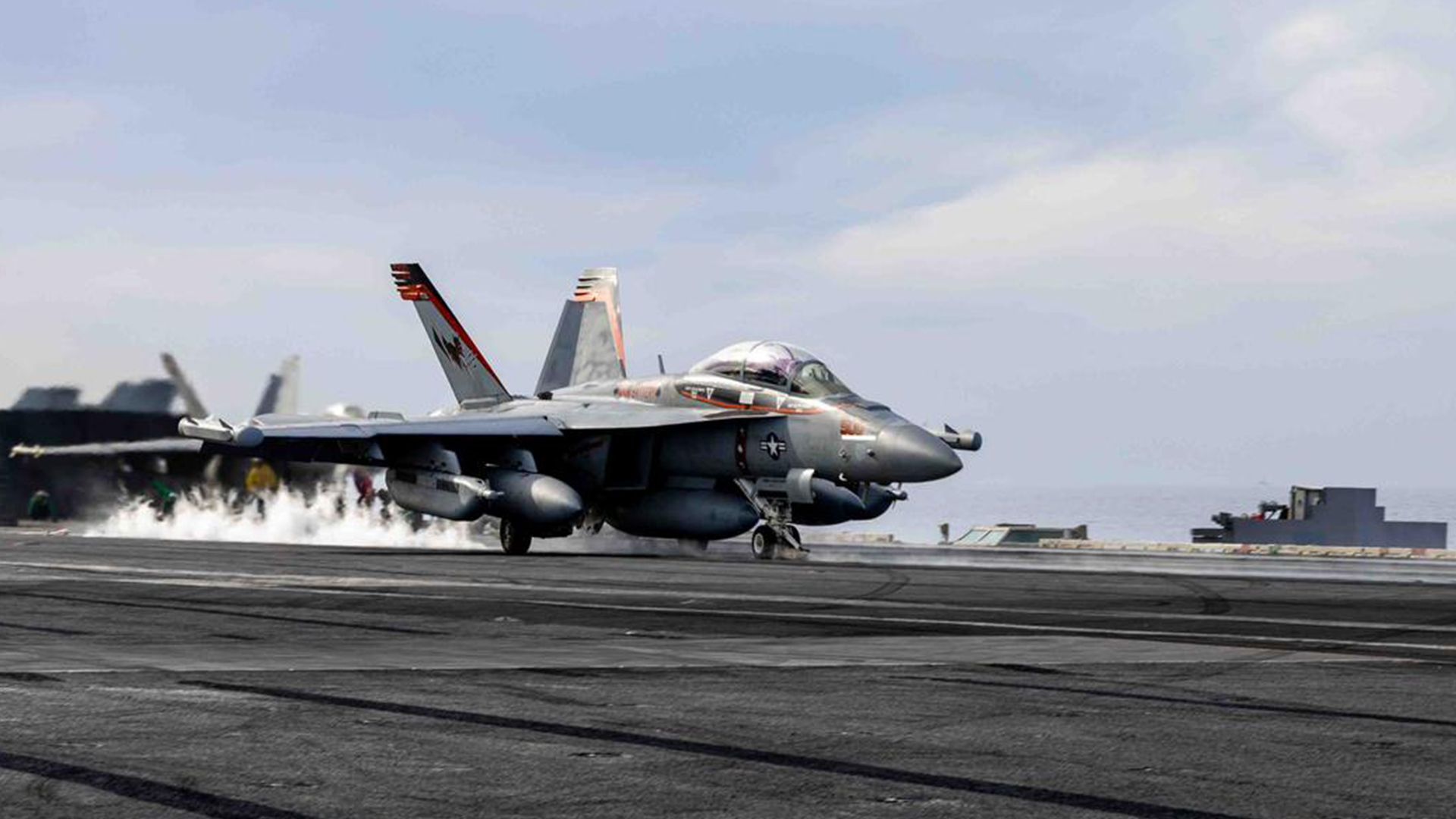 1920x1080 How did the US Navy come to shoot down one of its own aircraft in the Red Sea?