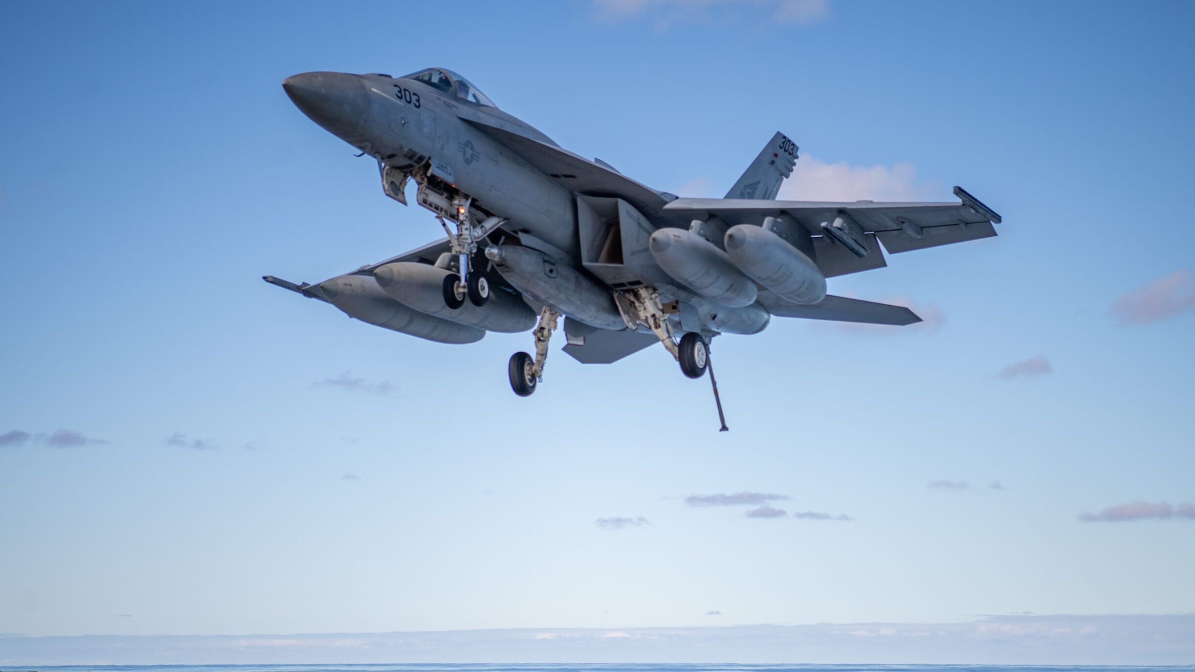 2439x1371 Navy Super Hornet fleet aging faster, less available than predecessor fleet: CBO