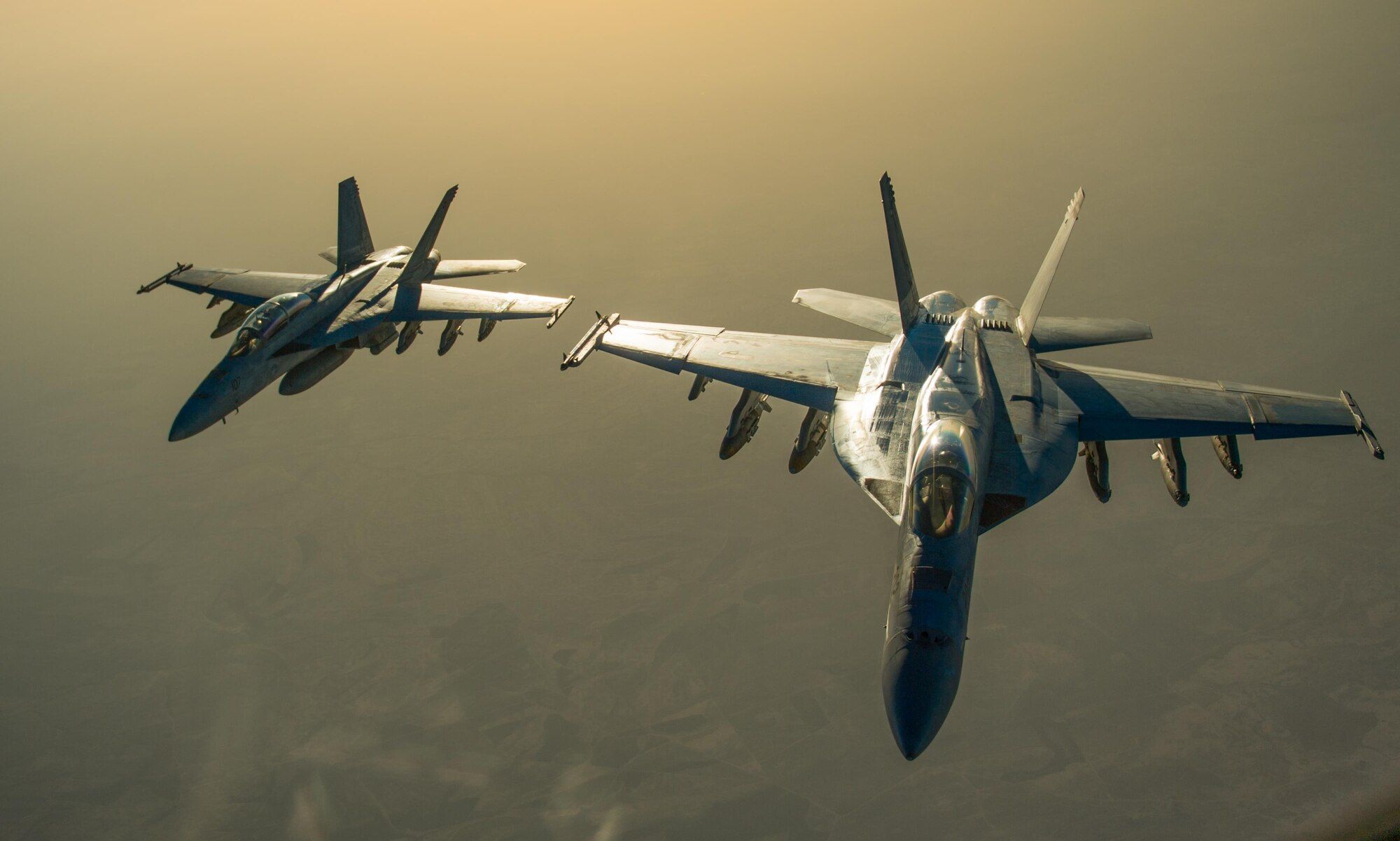 2000x1201 Expeditionary air refueling squadron extends fight against Da'esh > Little Rock Air Force Base > Article Display