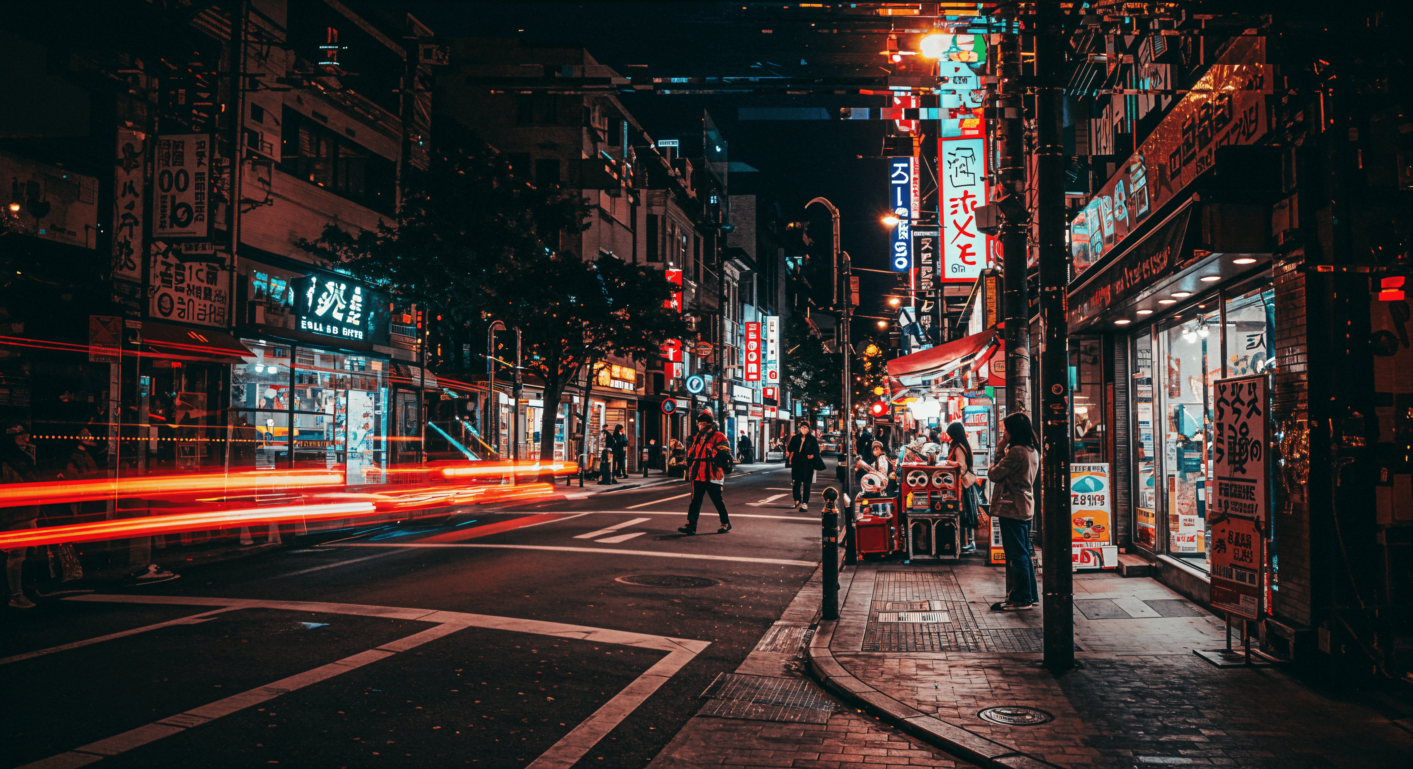 4544x2472 Vibrant Nightlife: A 4K Ultra HD Street Photography Experience