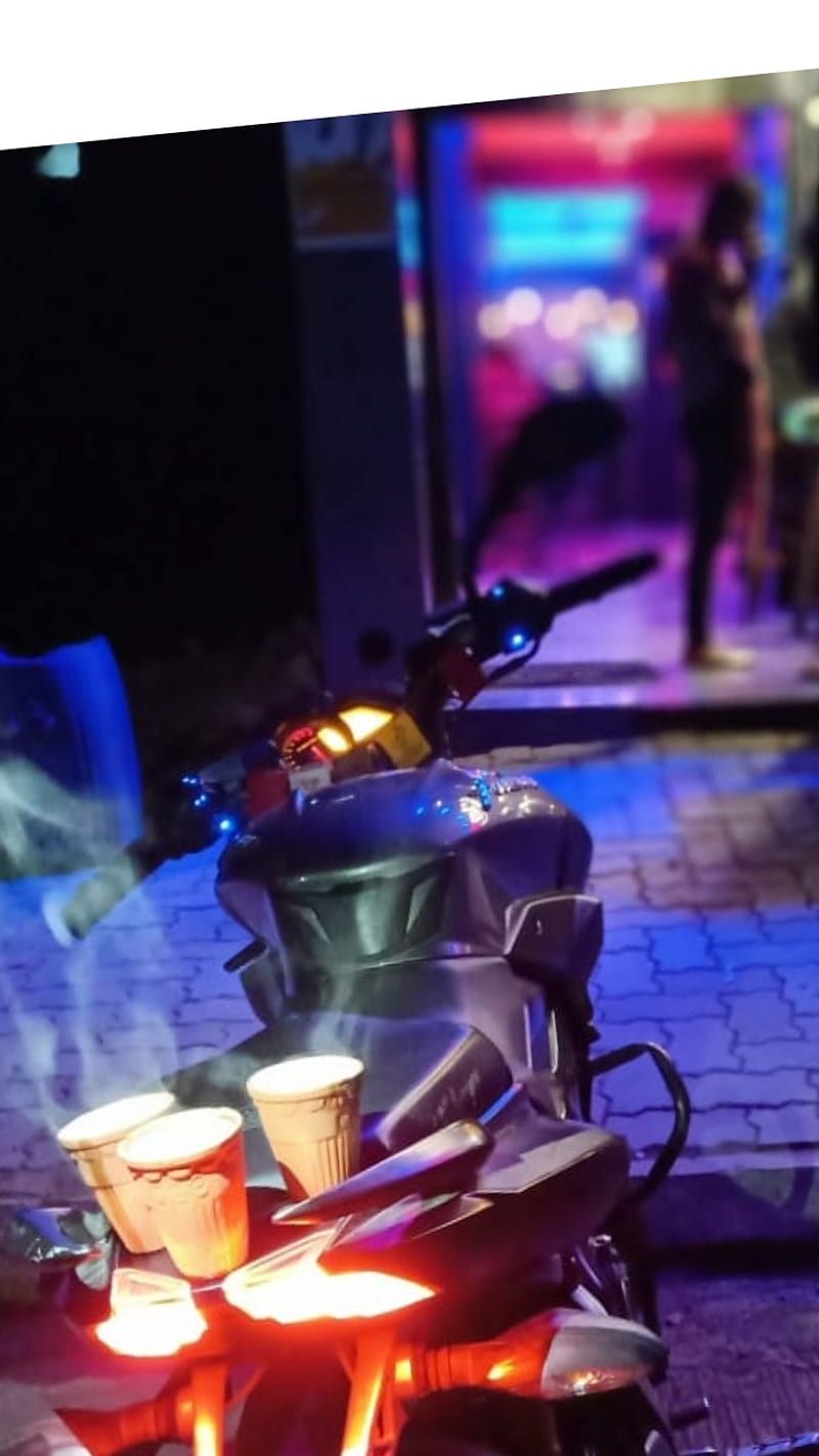800x1422 HD night out with bike wallpaper
