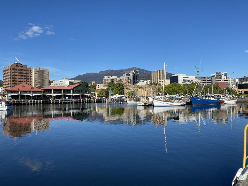 1024x768 nipaluna (Hobart) Highlights. Activities in Tasmania