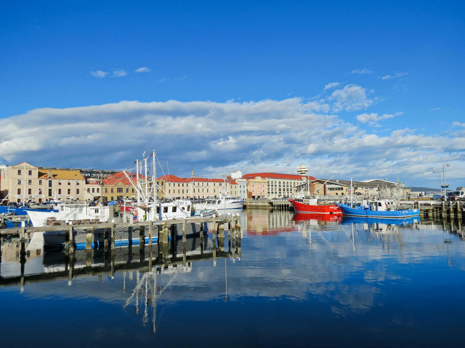 1600x1200 Taste of Hobart Walking Tour (small group 2 hour walk)