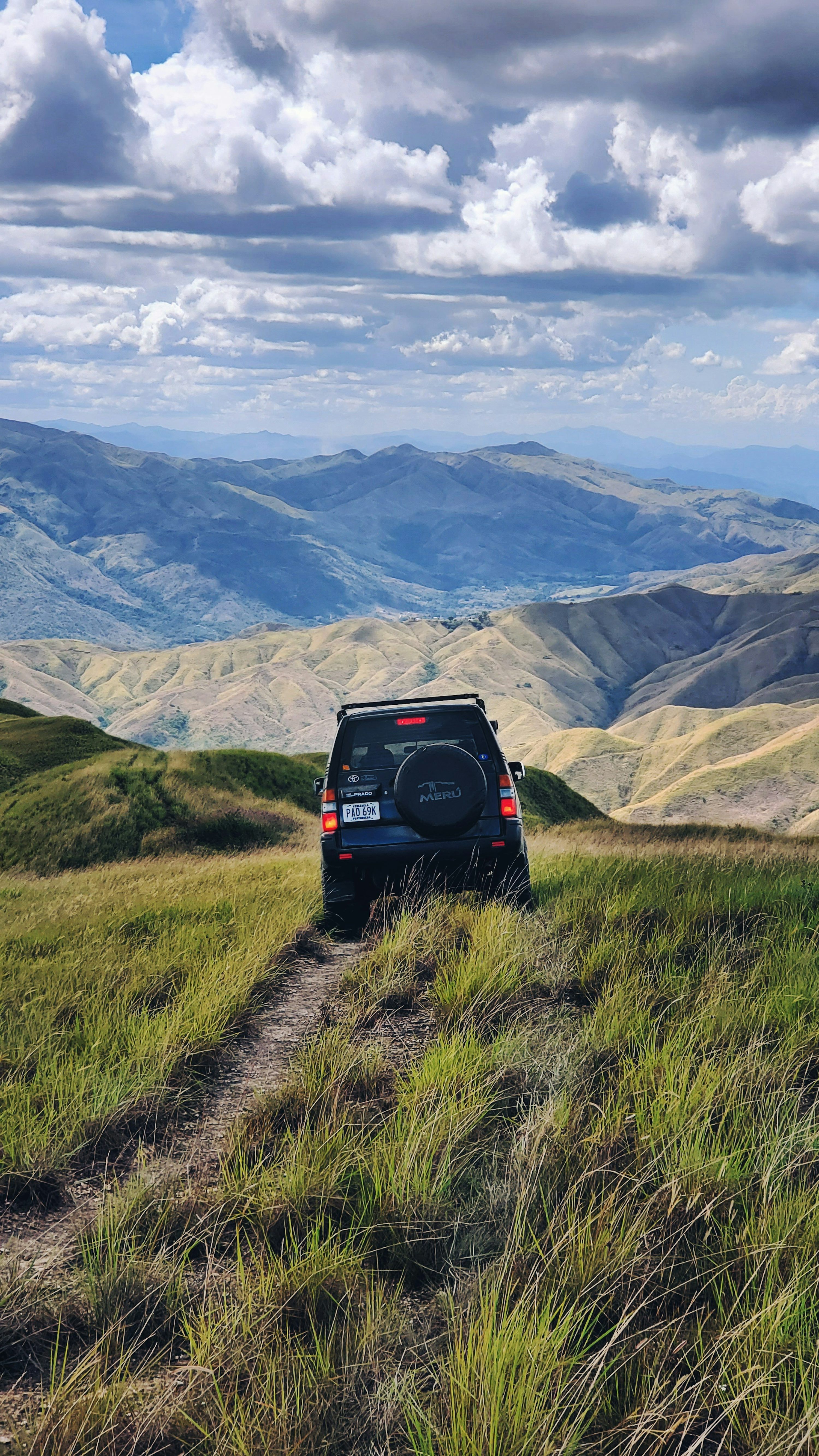 3000x5333 Car In Nature Picture. Download Free Image
