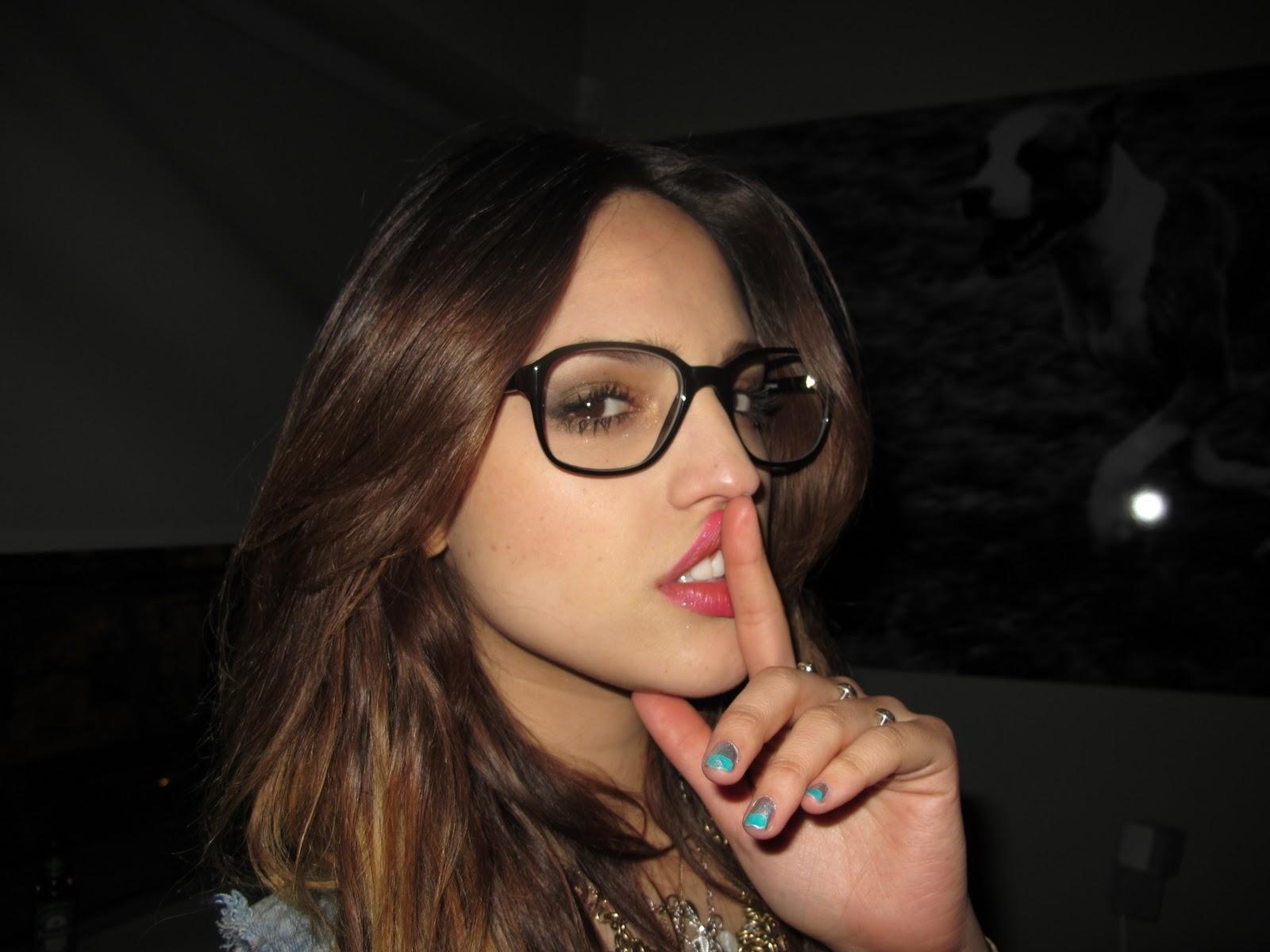 1600x1200 Eiza Gonzalez Picture