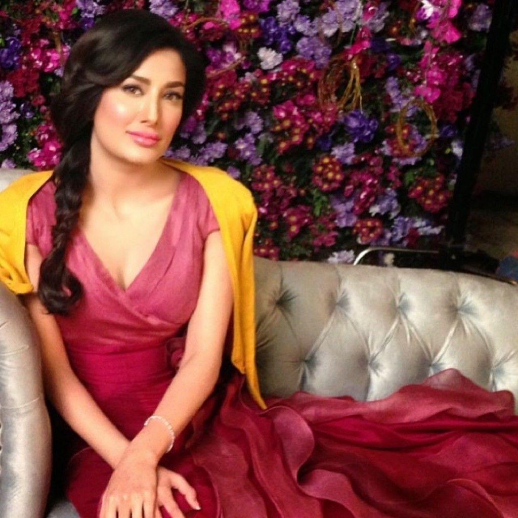 1024x1024 Mehwish Hayat Pakistani Film Actors HD Wallpaper And