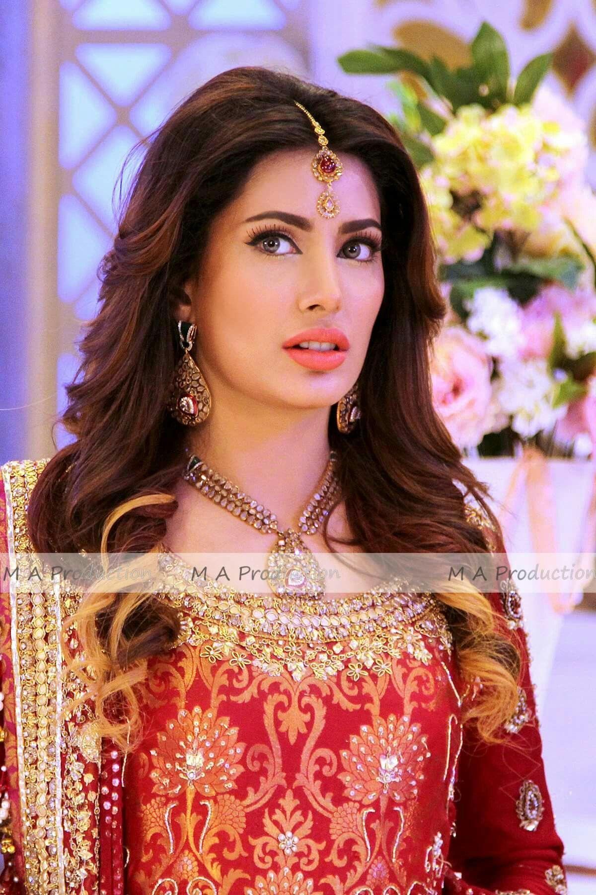 1200x1800 Mehwish hayat in jawani phir nahi ani. Pakistani wedding