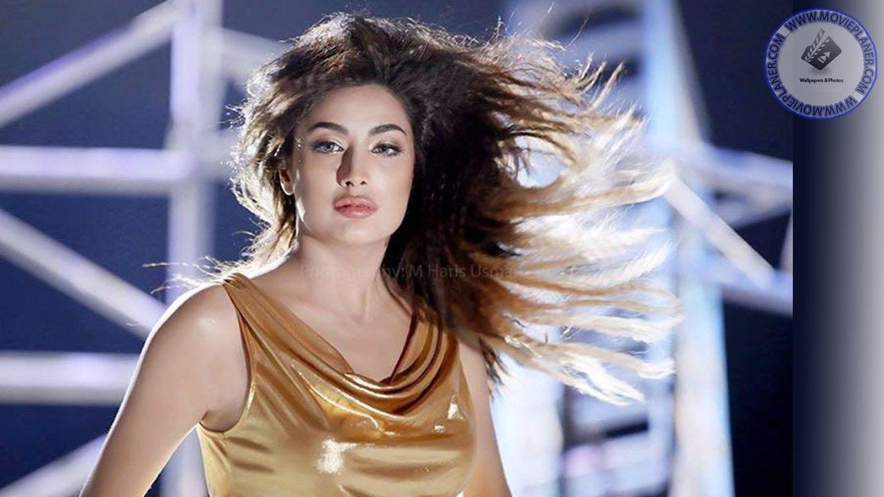 1280x720 Mehwish Hayat, Height & Life Story. Super Stars Bio