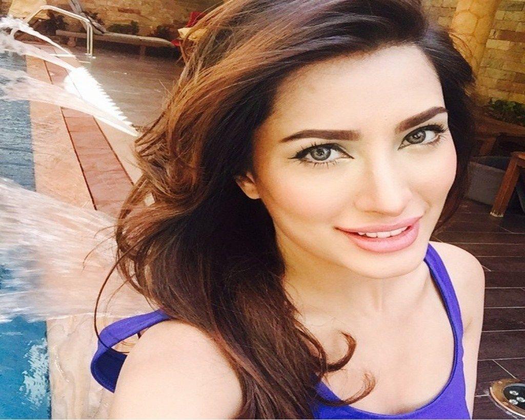 Mehwish Hayat Wallpapers - Top Free Mehwish Hayat Backgrounds ...