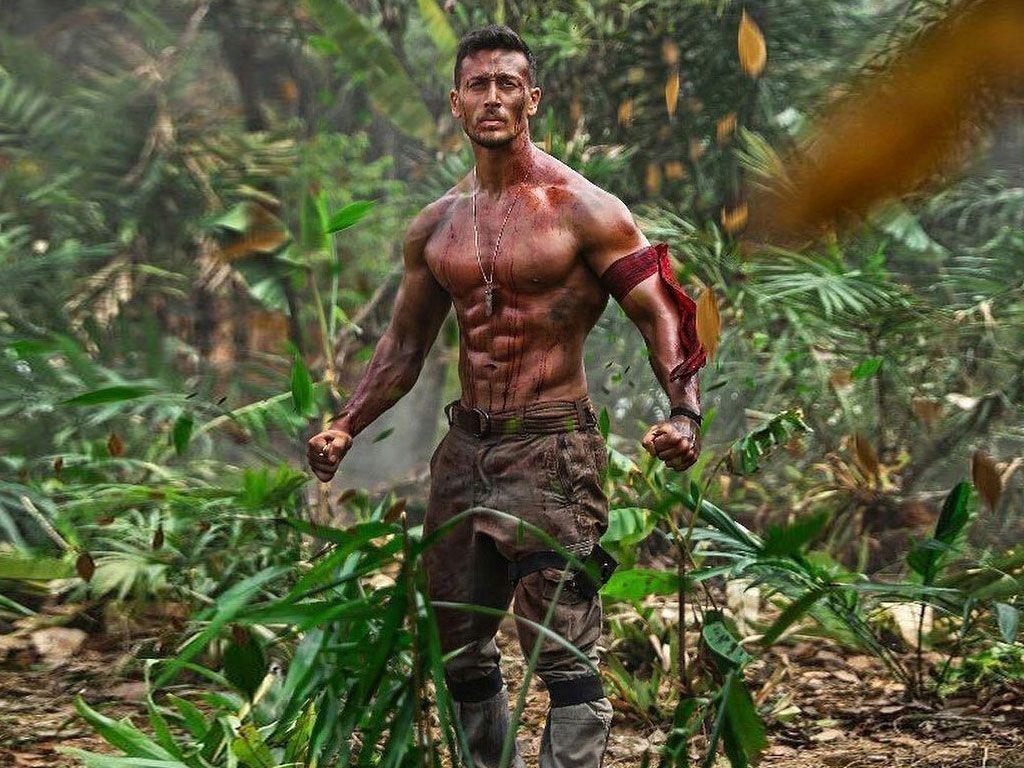 Baaghi 2 Wallpapers - Top Free Baaghi 2 Backgrounds - WallpaperAccess