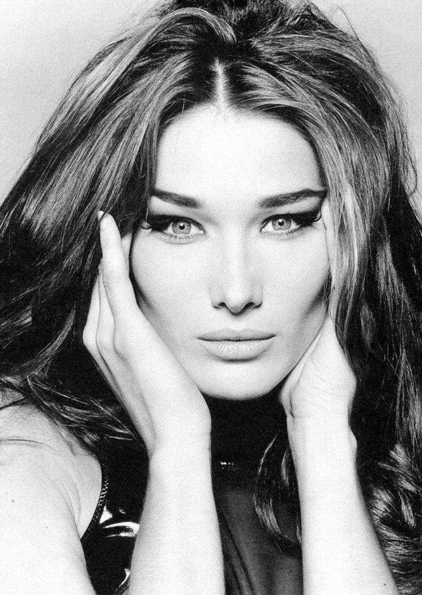 852x1200 Carla Bruni wallpaper