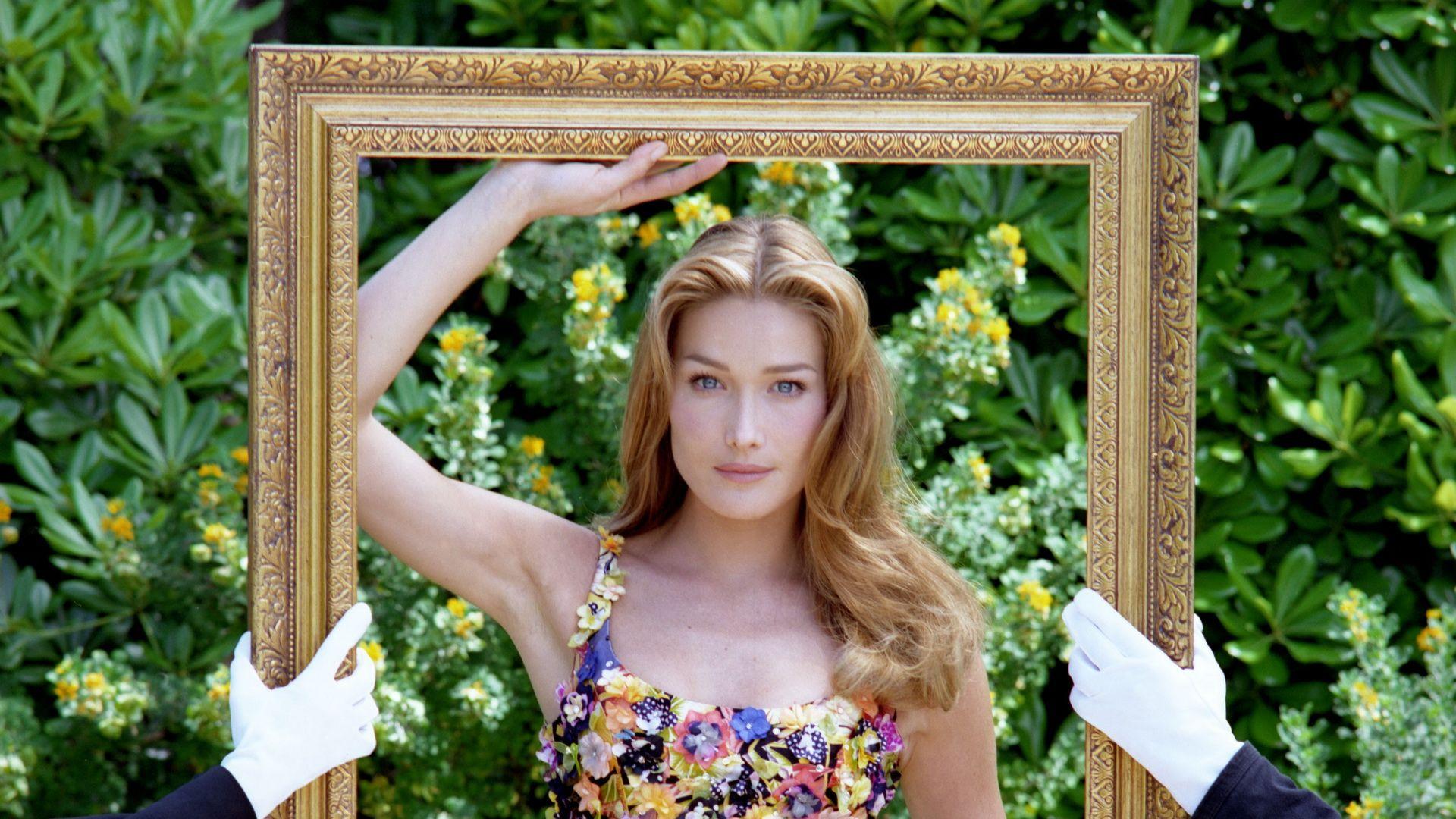 1920x1080 Carla Bruni
