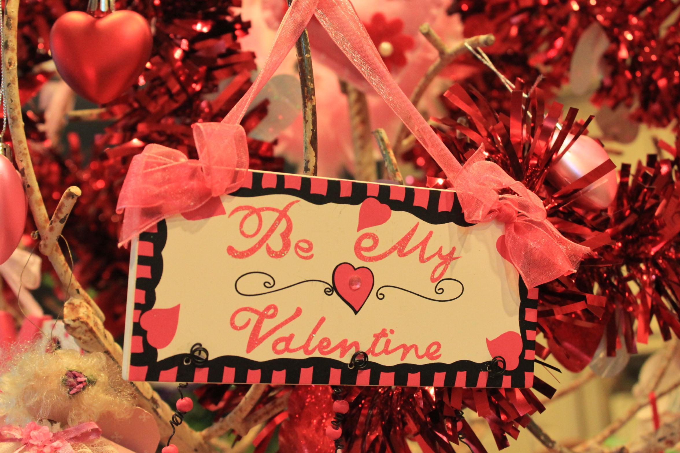 2352x1568 Valentines Day Tree + Dollar Store + Vintage Angels = LOVE!!!!!!!