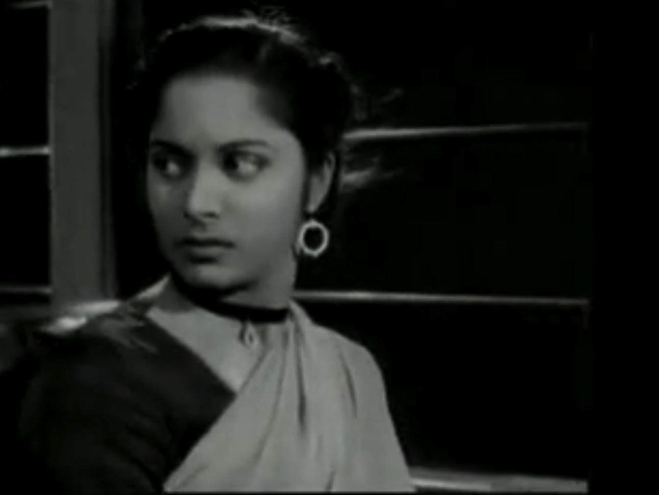 1344x1009 Waheeda Rehman Photo Gallery Photo, Picture, Wallpaper