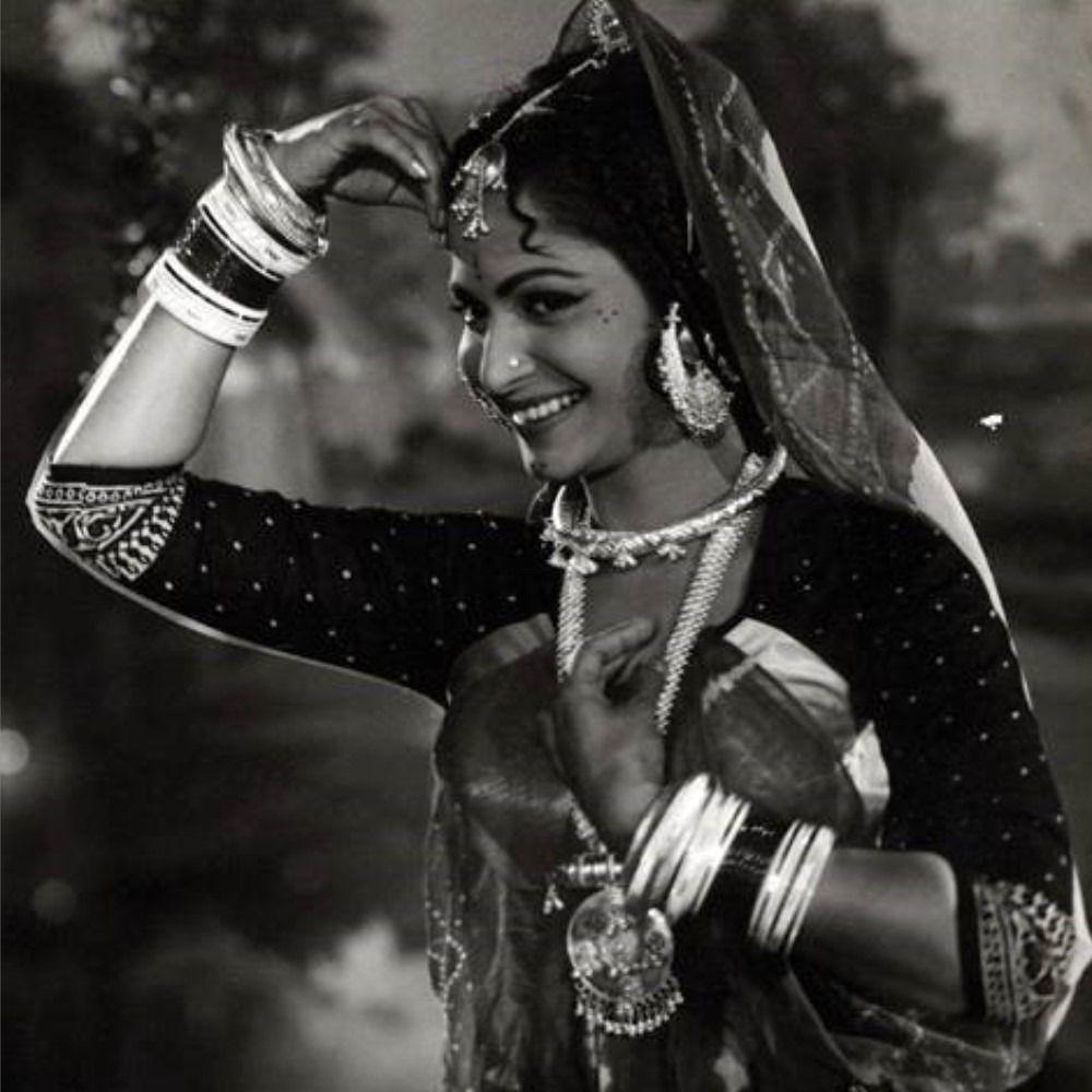 1000x1000 Waheeda Rehman in “Teesri Kasam” / 1966