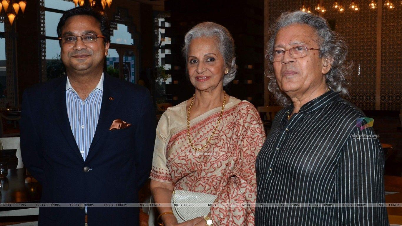 1366x768 Waheeda Rehman : Waheeda Rehman at the Book Launch