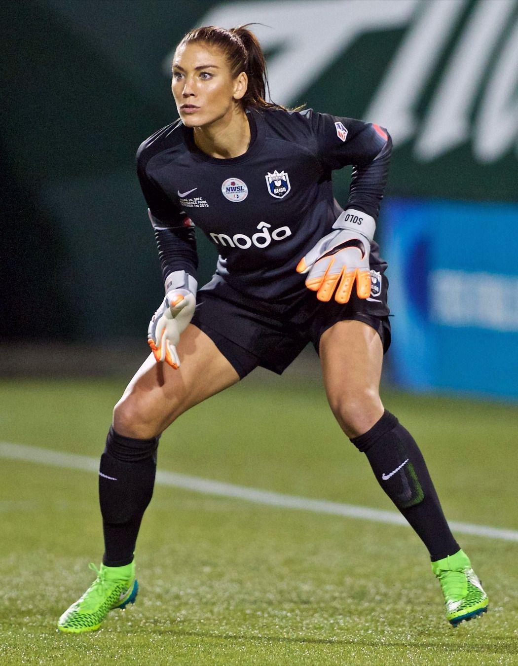 1050x1350 hope solo