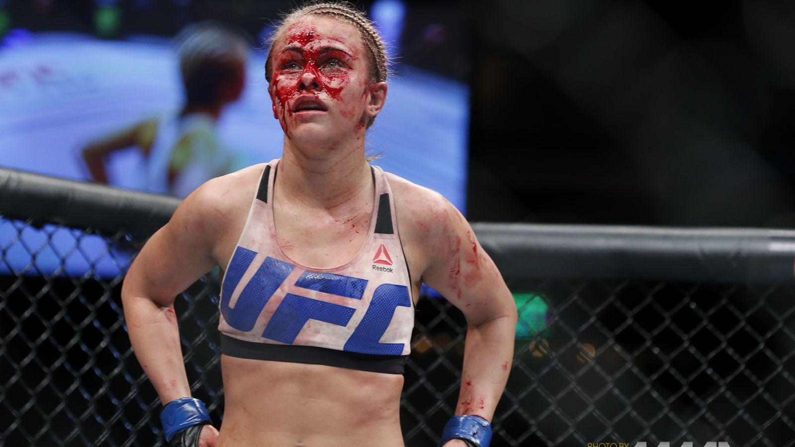 1600x900 Rose Namajunas Desktop Wallpaper