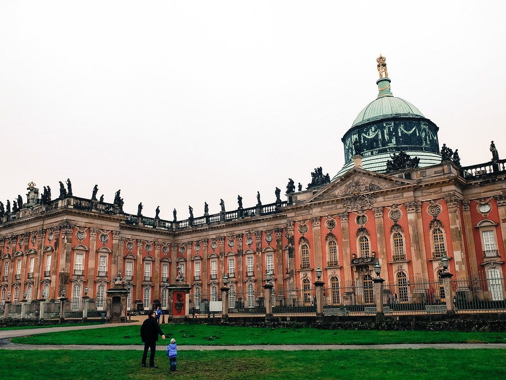 1024x768 Schloss Sanssouci, Potsdam, Germany. life to reset