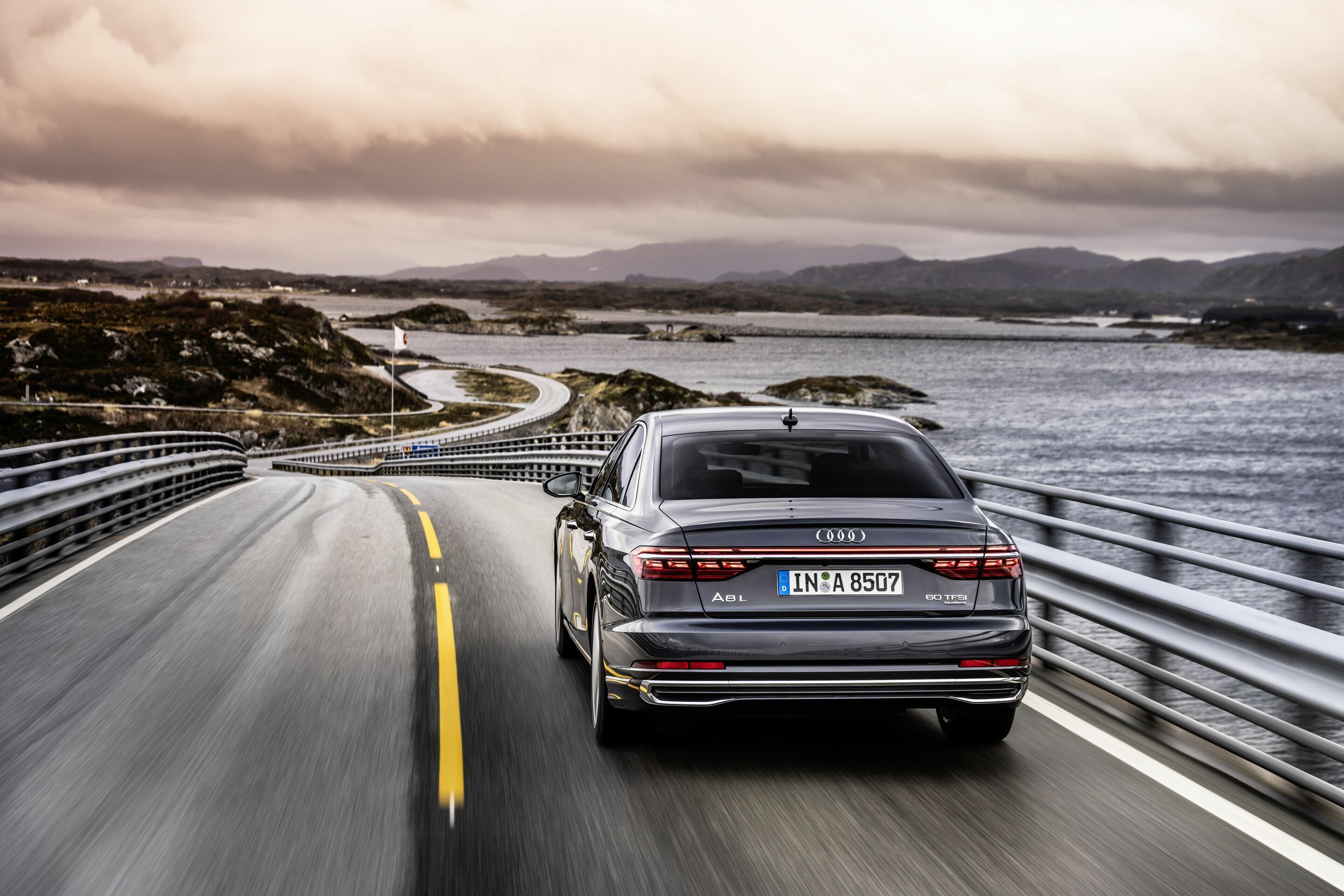 2880x1920 Audi A8 L