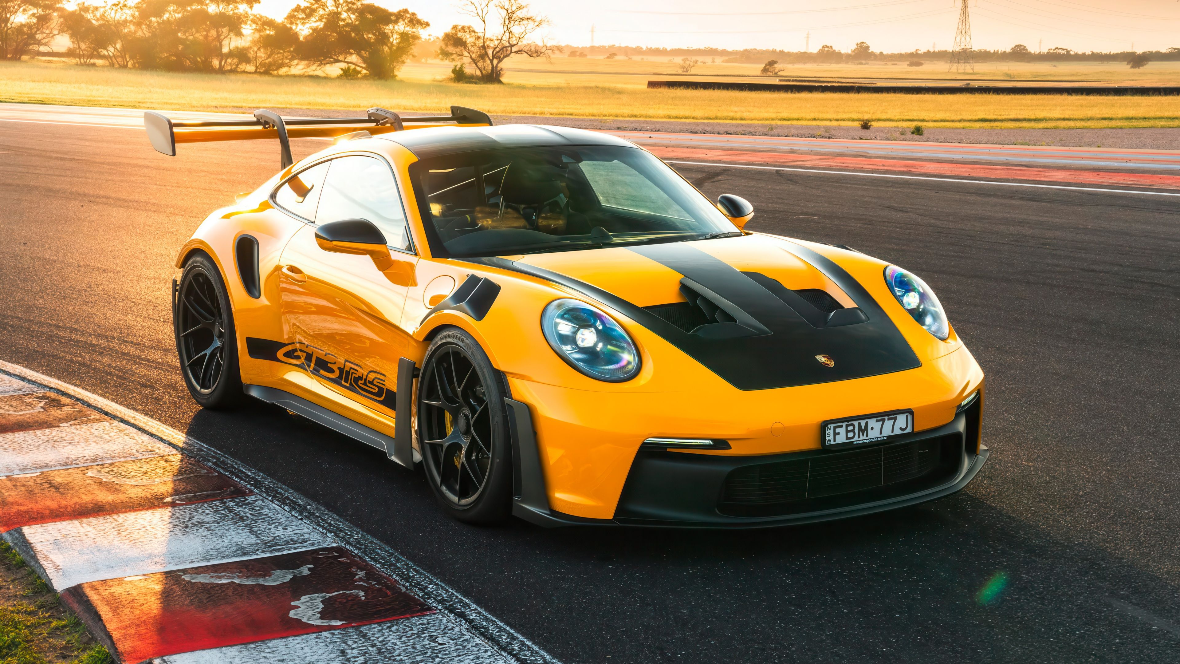 3840x2160 Porsche 911 GT3 RS Weissach Package 5K Wallpaper