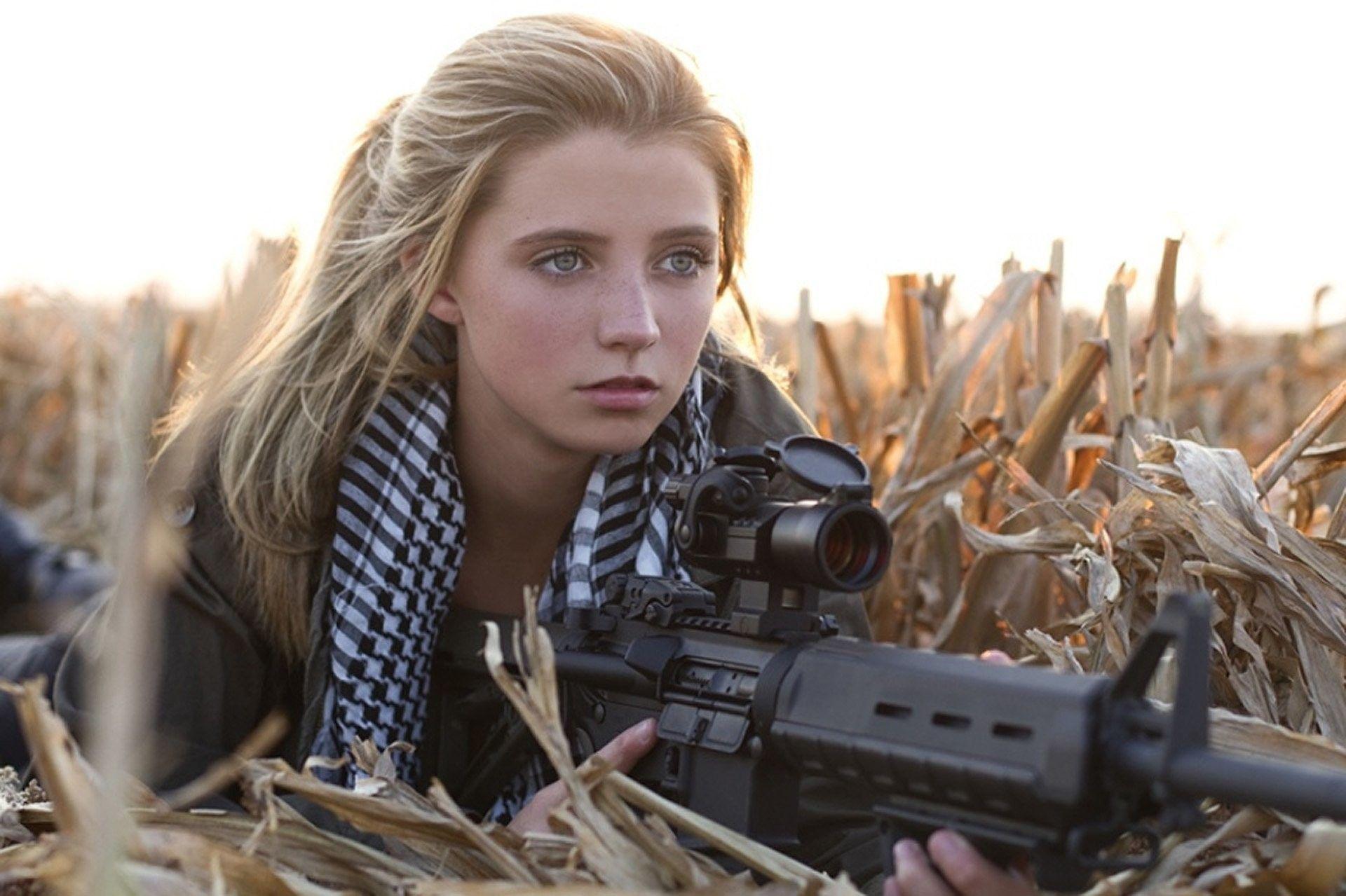 1920x1279 Country Girl Wallpaper. Military girl, Girl guns