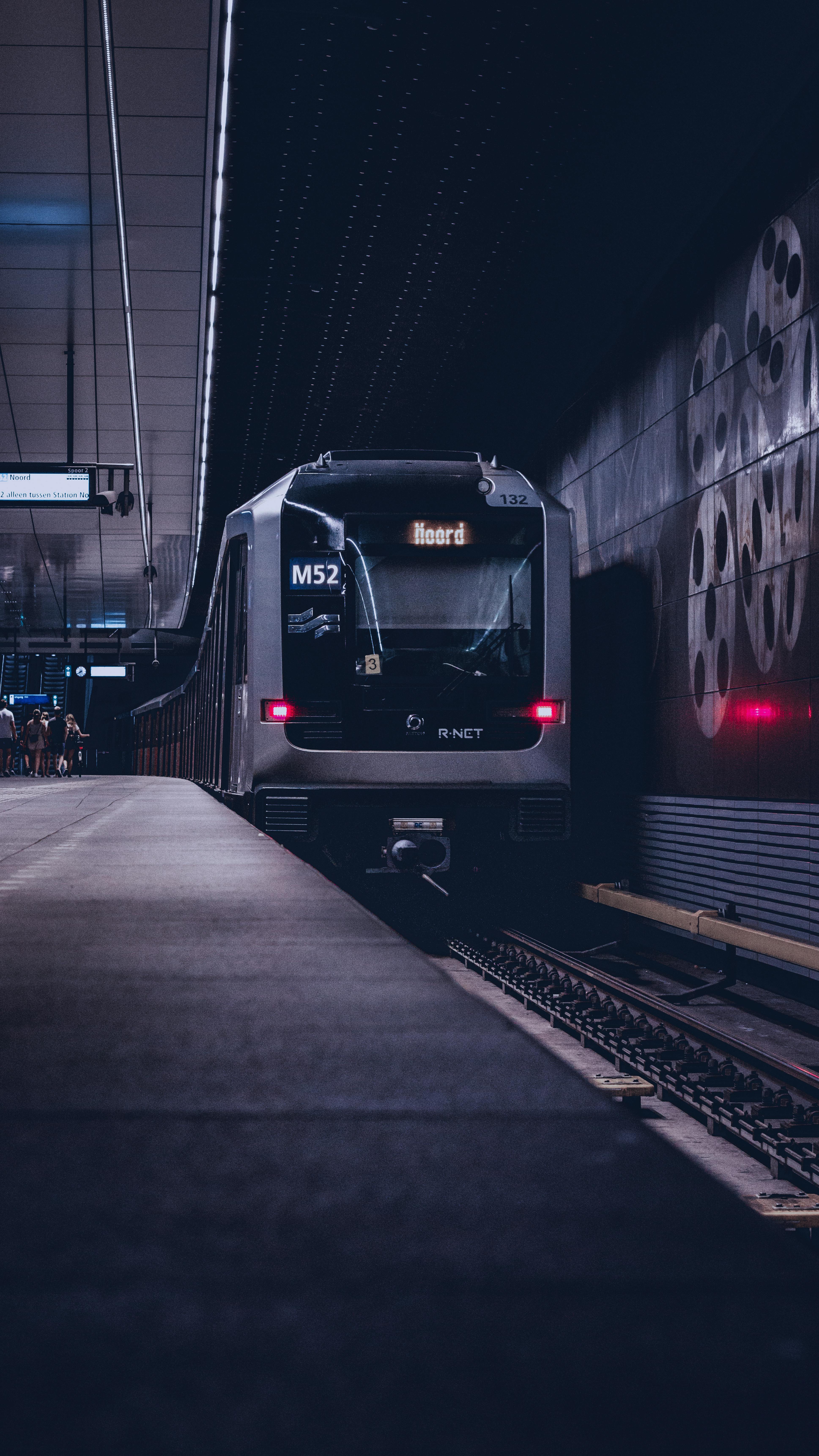 3874x6887 Metro Train on Station · Free