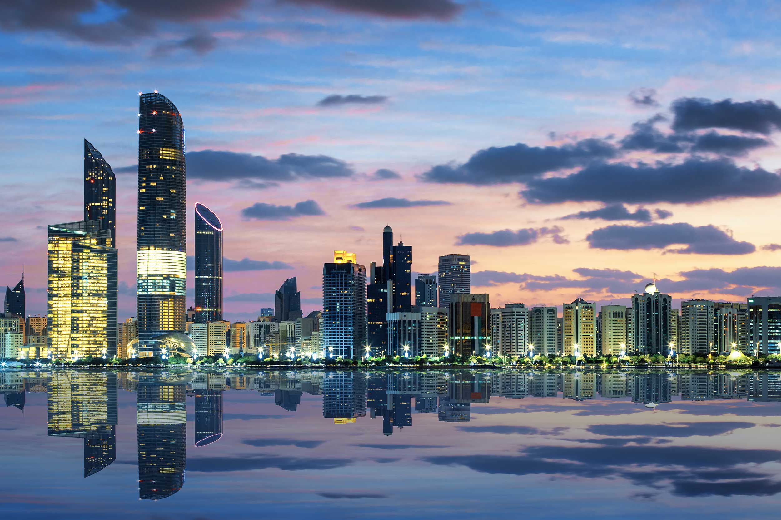 2500x1667 Etihad Towers Abu Dhabi, United Arab Emirates HD Wallpaper