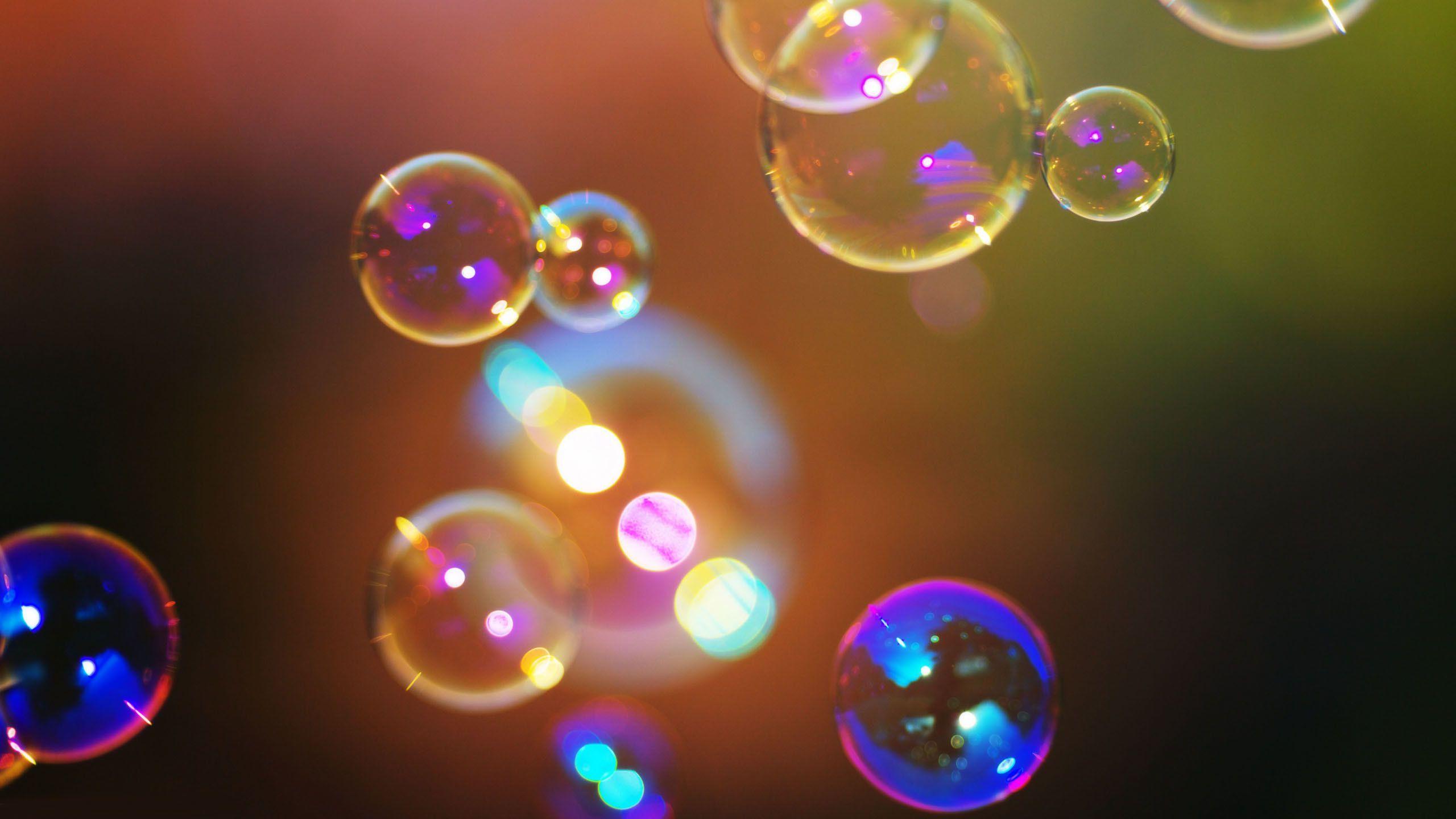 2560x1440 Moving Bubbles Desktop Wallpaper