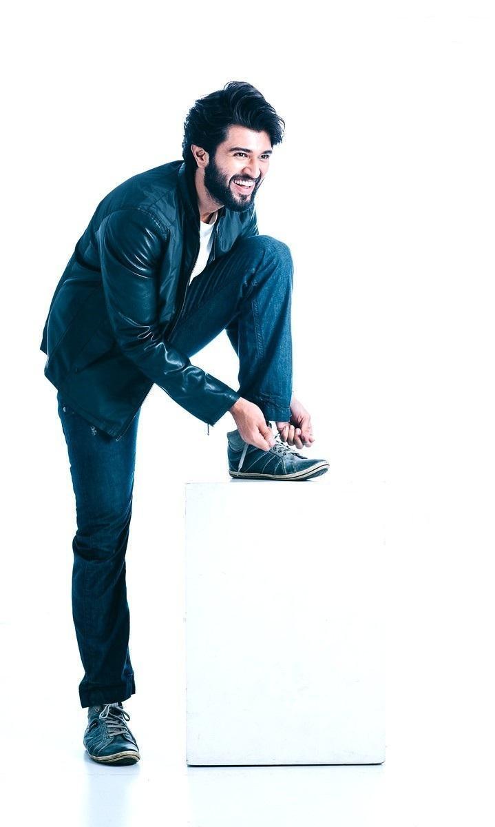 719x1200 Vijay Deverakonda HD Wallpaper