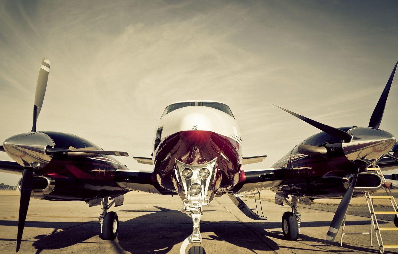 1332x850 Wallpaper the plane, turbine, cabin, propeller, Beechcraft King Air image for desktop, section авиация