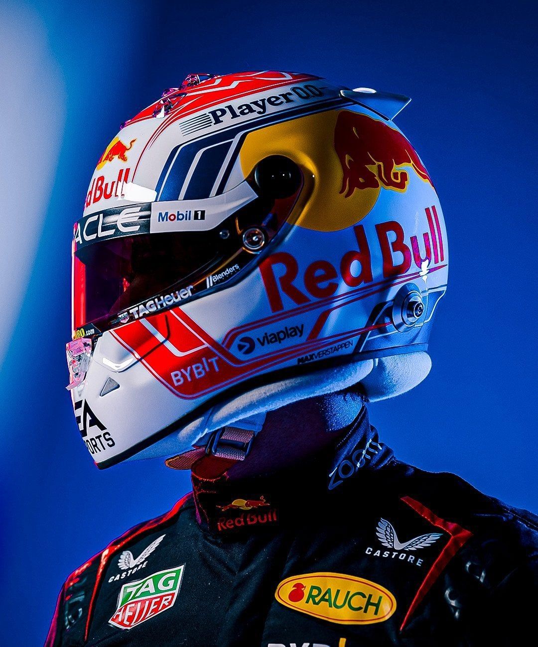1080x1300 Max's new helmet