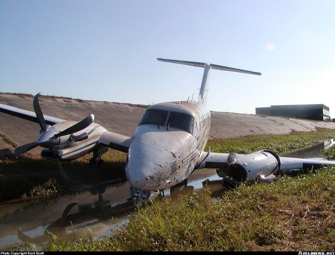 1120x852 Crash of a Beechcraft Super King Air 350 in Houston