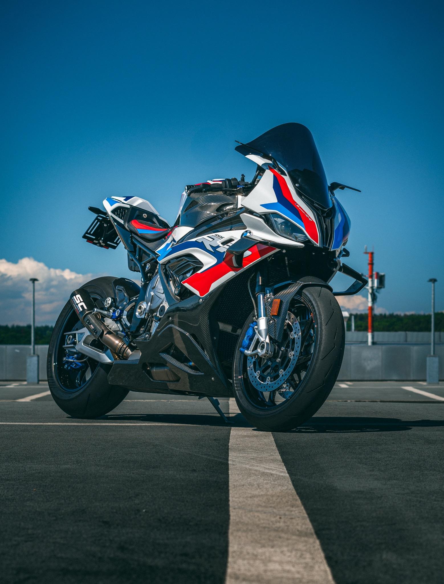 1558x2048 BMW M1000RR