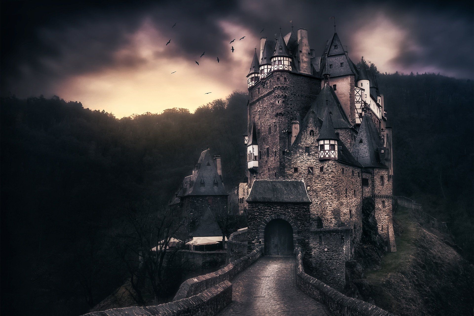 1920x1280 Enchanting German Castle