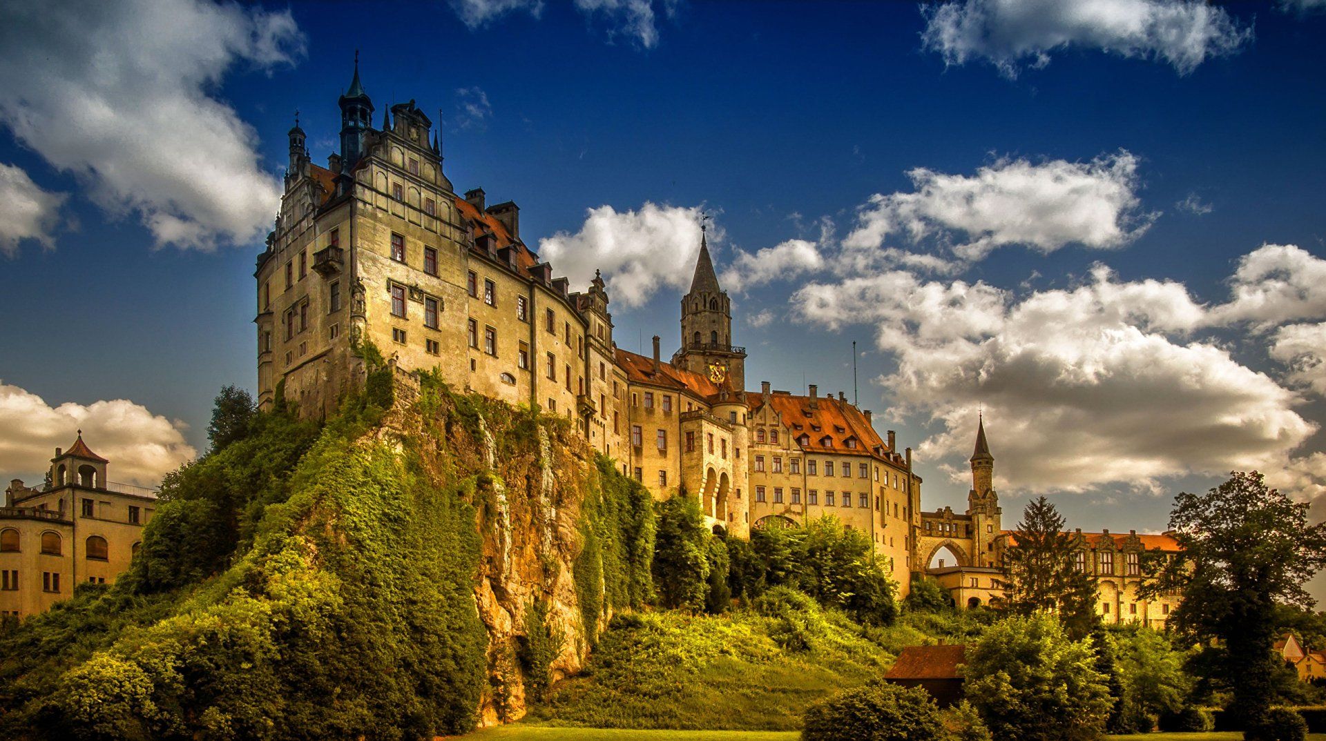 1920x1074 Majestic German Palace HD Wallpaper: A Timeless Man Made Wonder