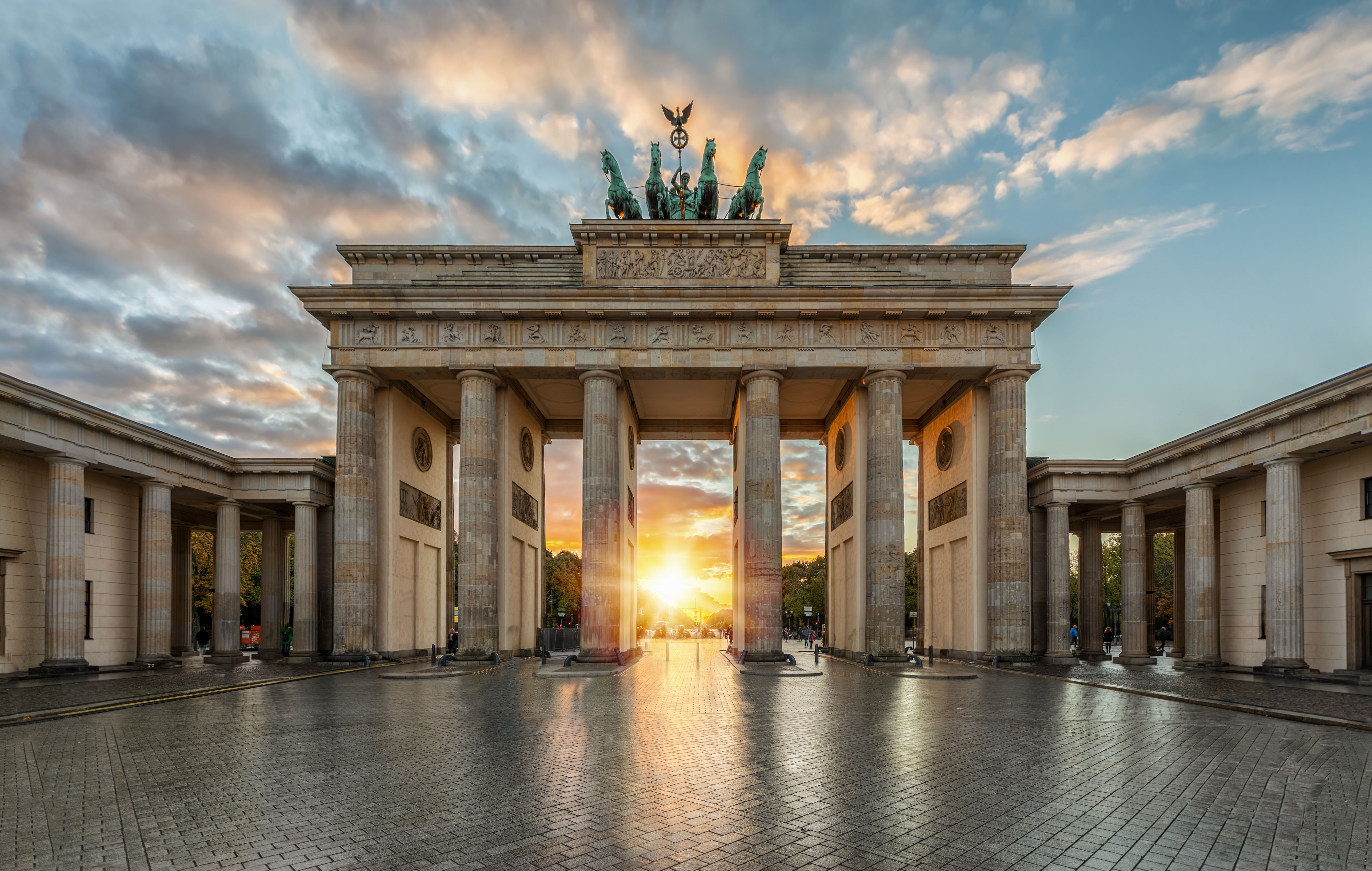 7213x4579 Luther's Legacy: A Journey Through Germany
