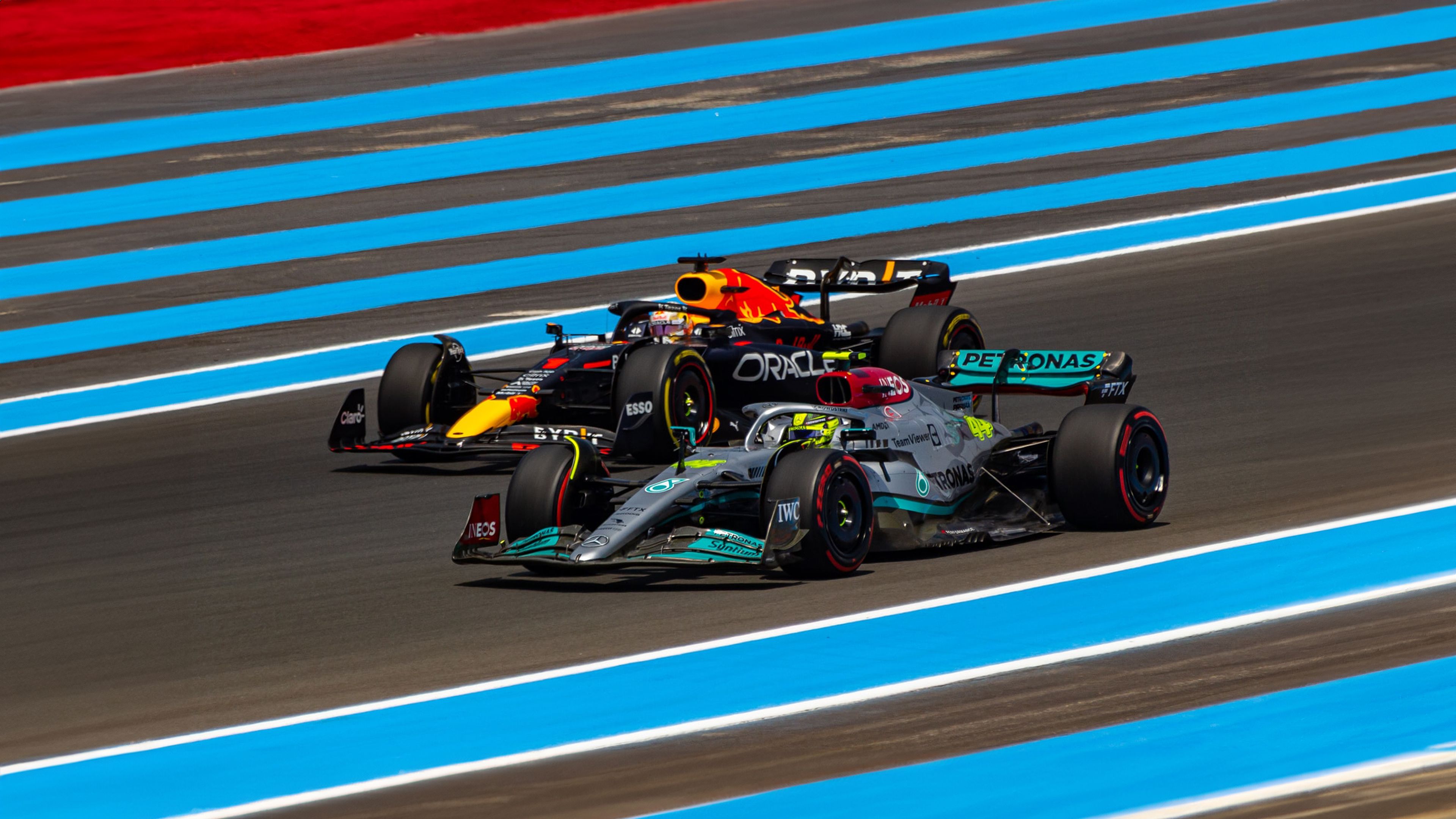 3840x2160 Formula One Laptop Wallpaper 4K